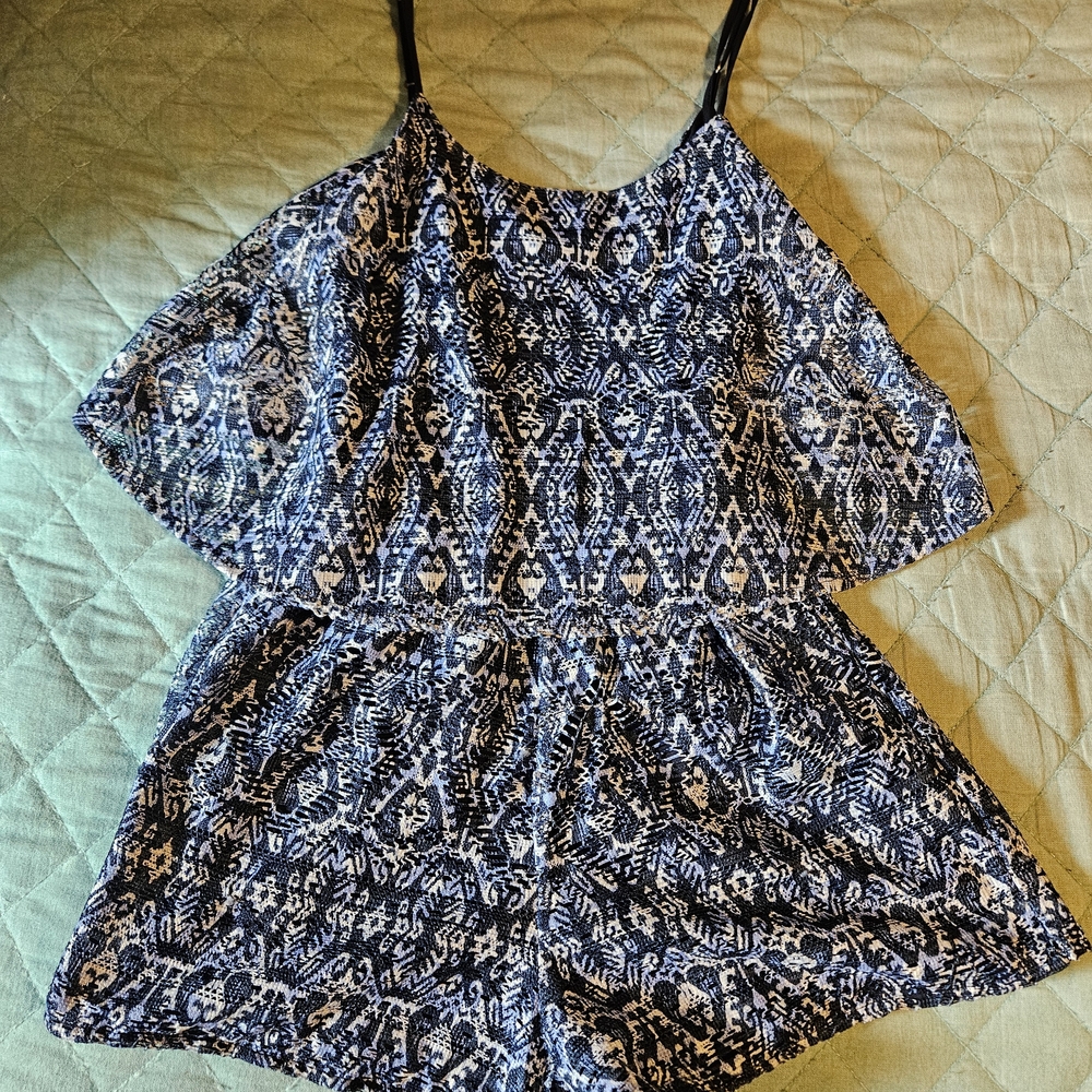 (2 For $30) Aeropostale Navy and White Printed Summer One-Piece Romper
